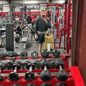 Meet your Posher, Cole